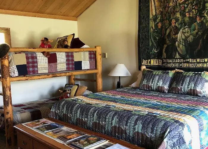 River Bend Cabins *